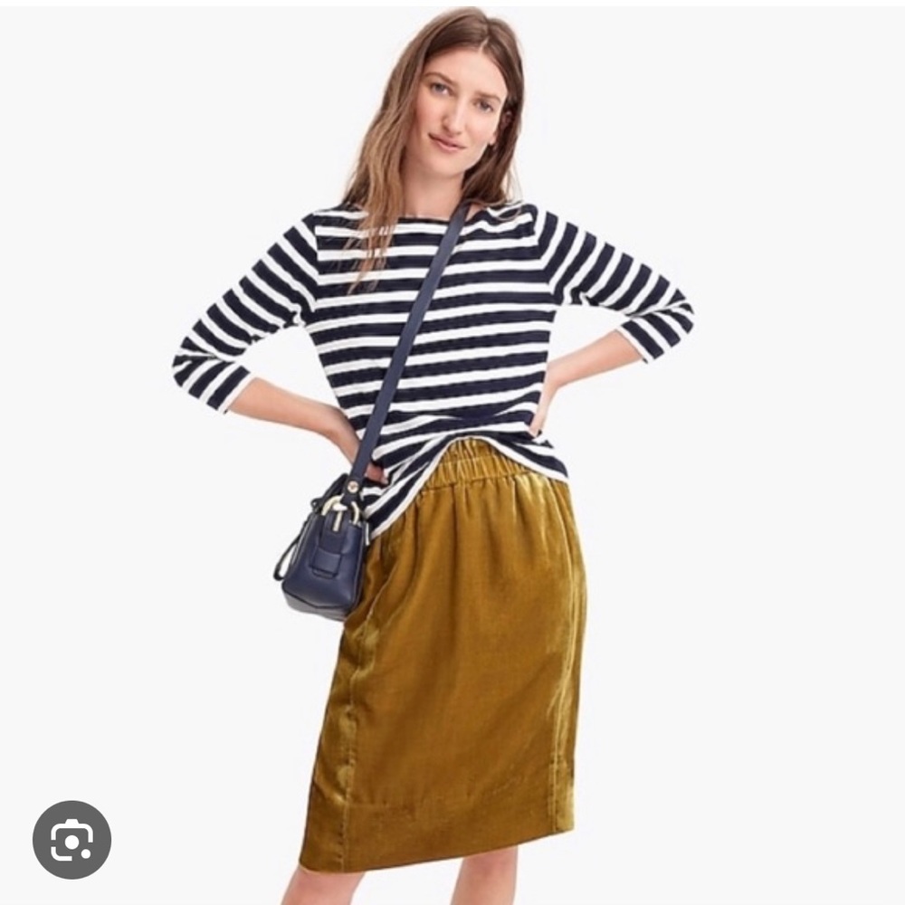 J Crew Pull on Gold Velvet Skirt - size small